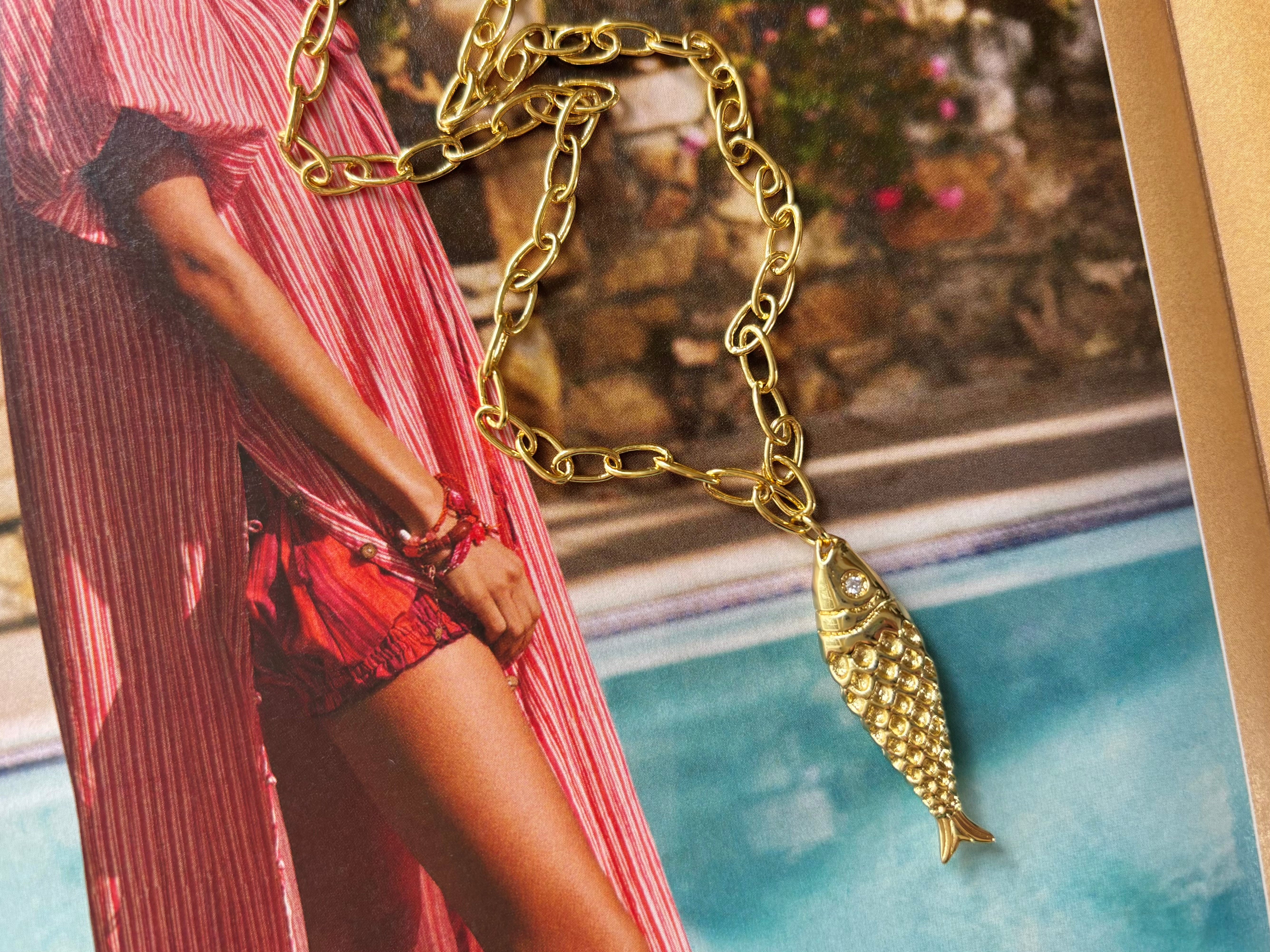 Coastal Catch Necklace