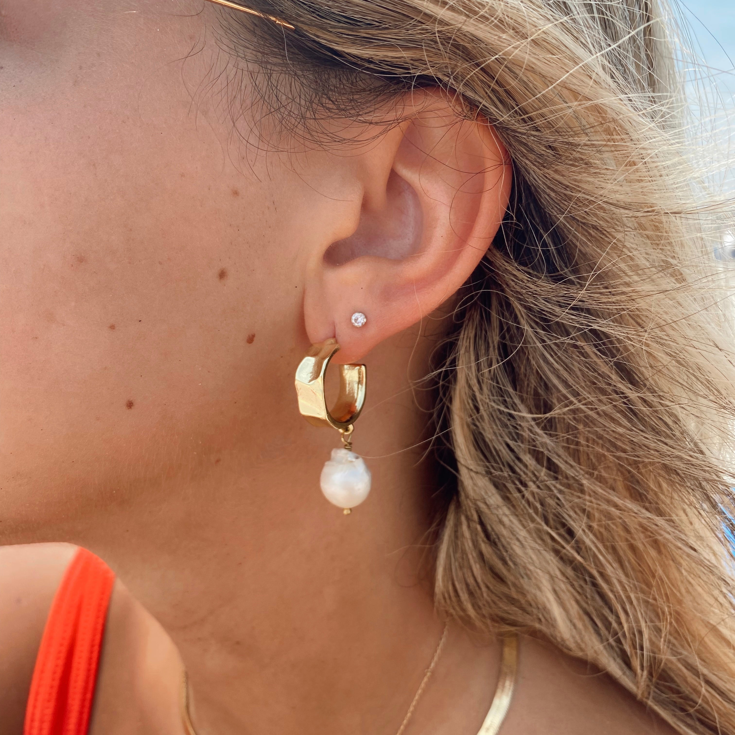 Rome Pearl Earrings