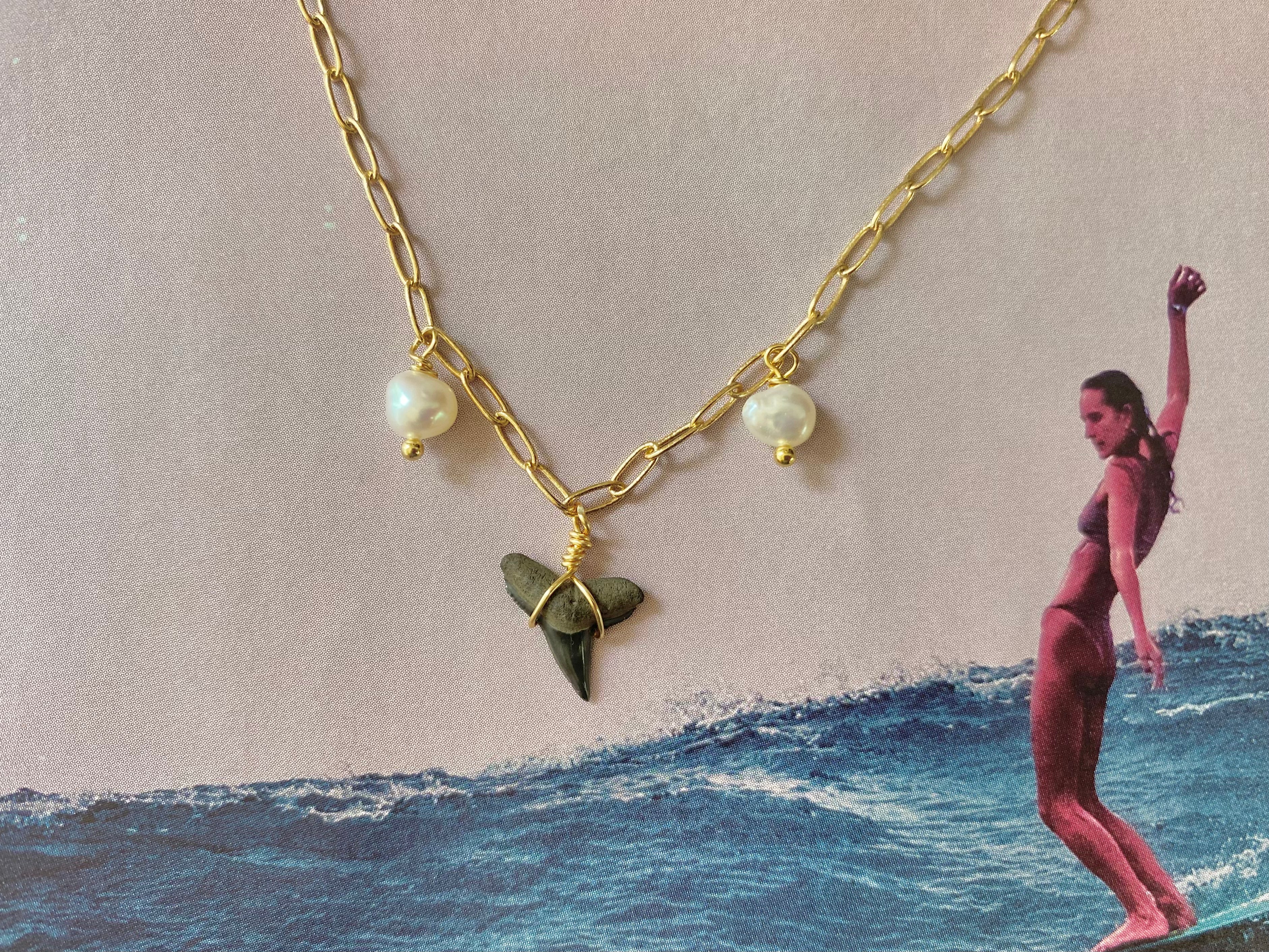 Fins Up Shark Tooth Necklace