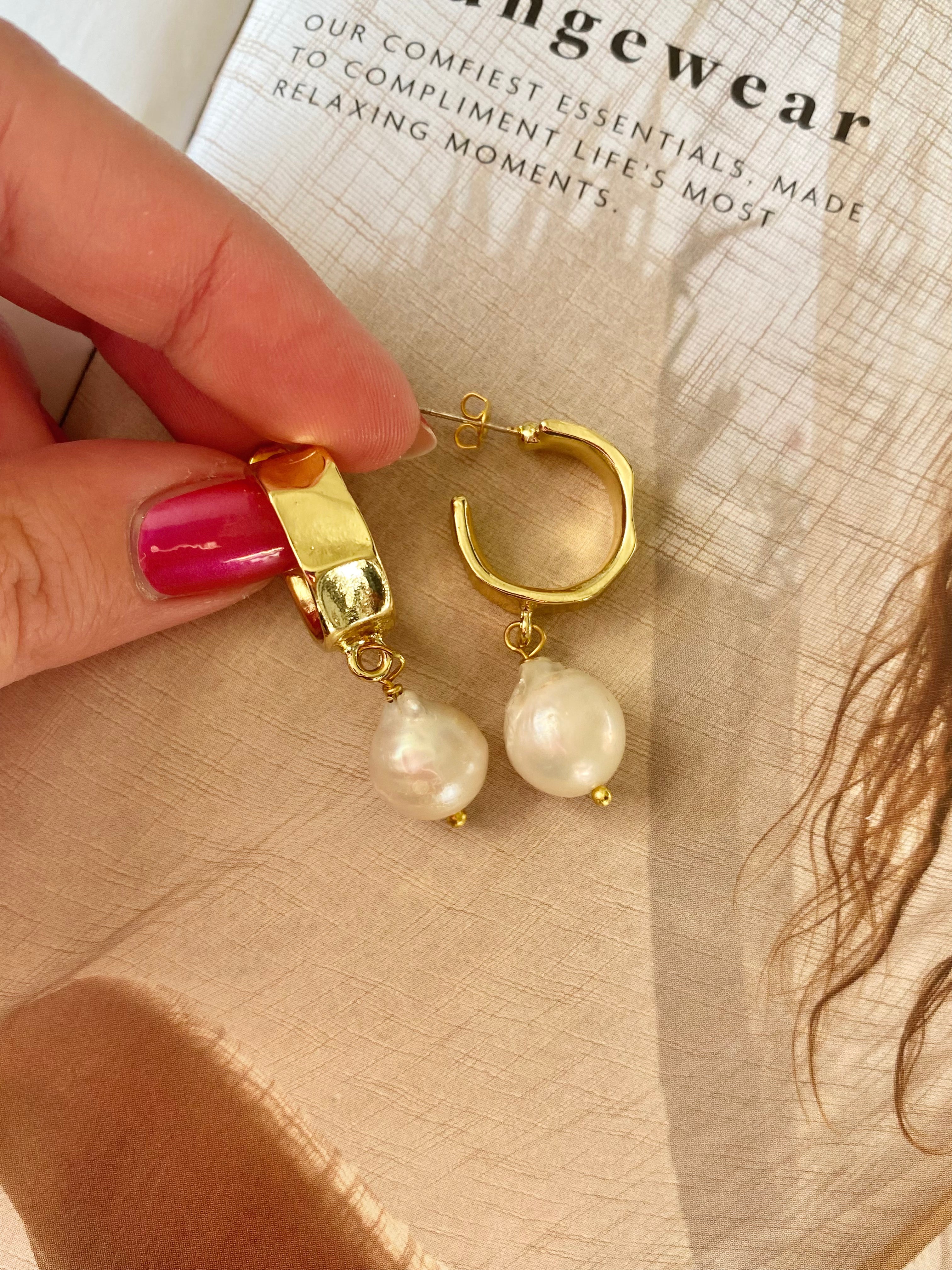 Rome Pearl Earrings